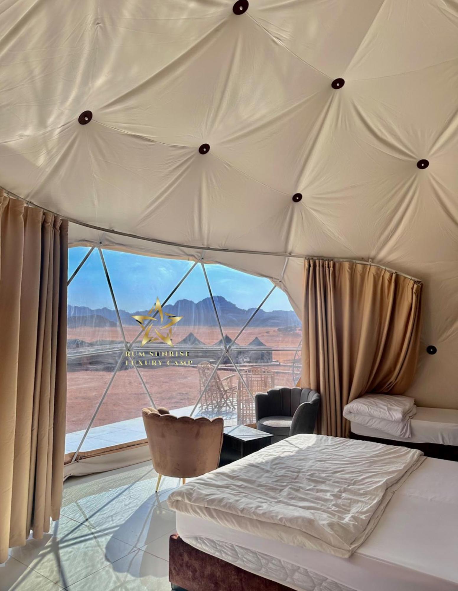 Rum Sunrlse Luxury Camp Wadi Rum Eksteriør billede